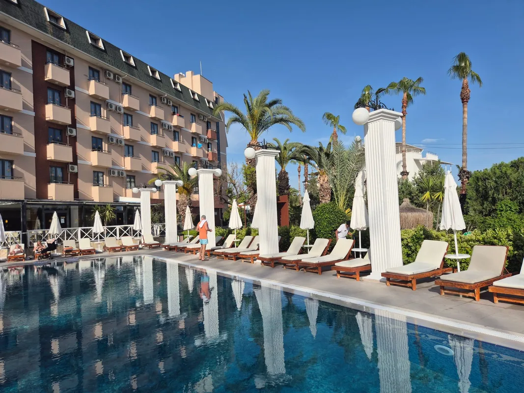 Club Aqua Plaza — hoofdfoto