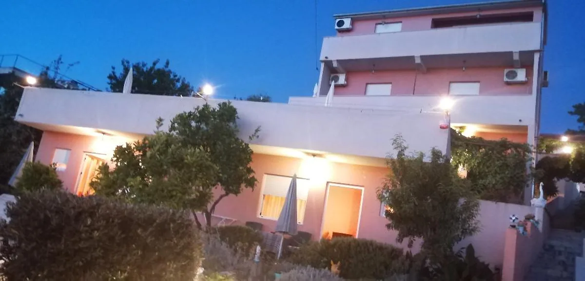 Villa Luketa — hoofdfoto