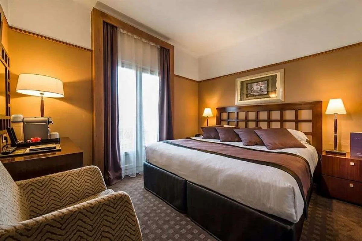 Best Western Plus Hotel Mercedes Arc de Triom, hoofdfoto