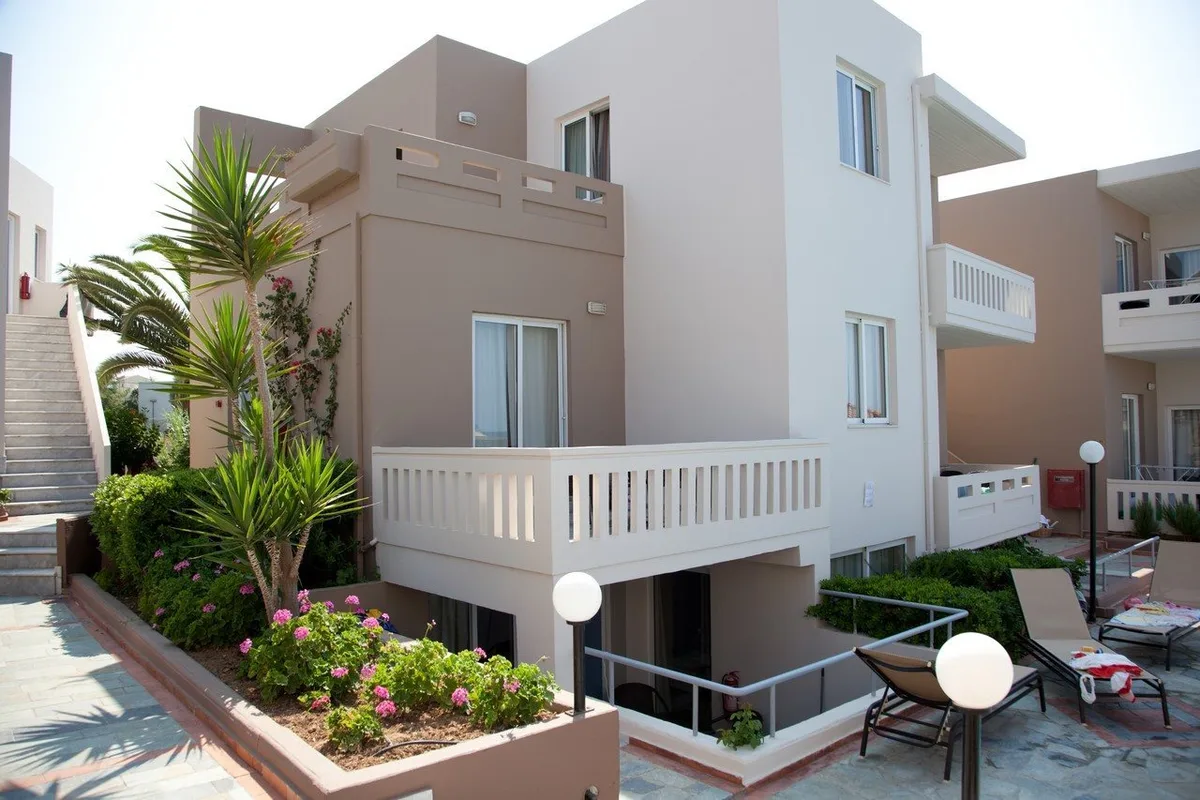 Golden Bay Suites, hoofdfoto