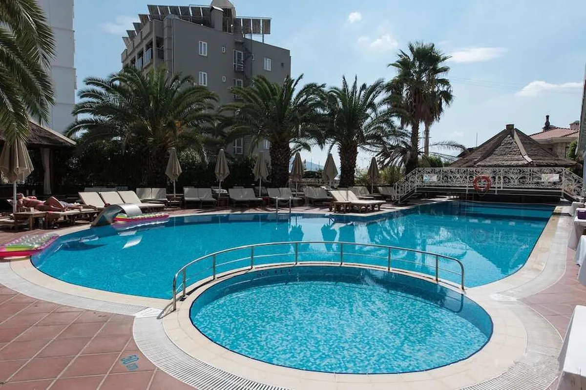 Hawaii Hotel — hoofdfoto