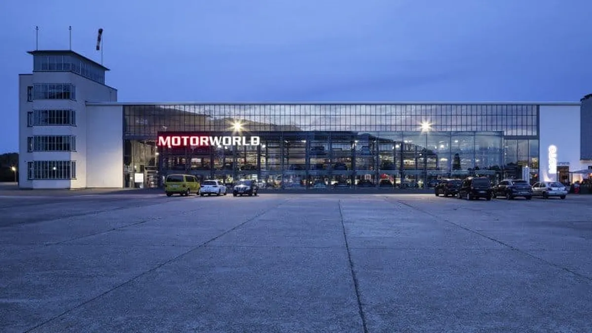 V8 Hotel Köln @Motorworld — hoofdfoto