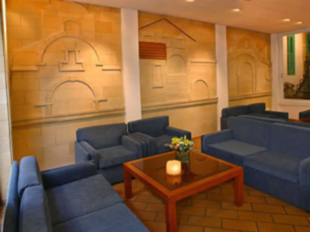 Castelli Hotel — hoofdfoto