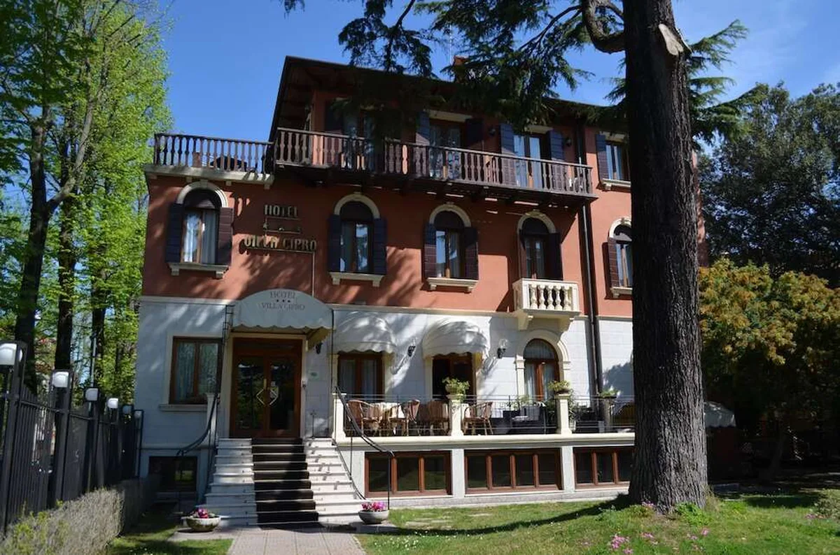 Hotel Villa Cipro — hoofdfoto