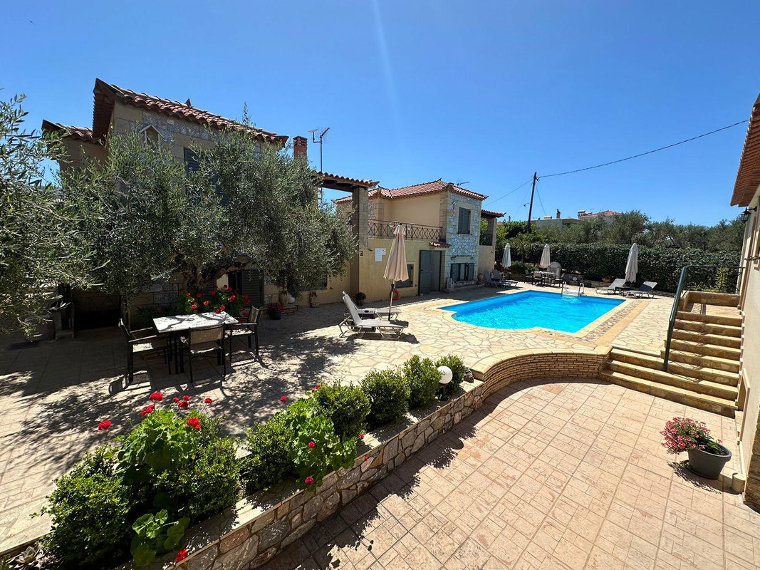 Appartementen Finikes — hoofdfoto