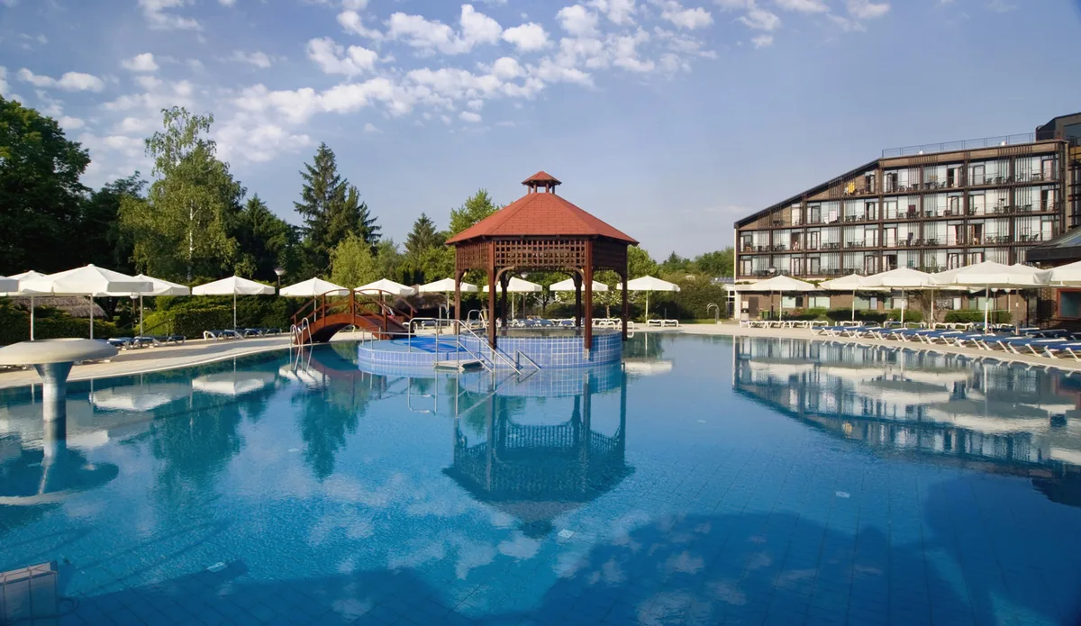 Hotel Ajda — hoofdfoto