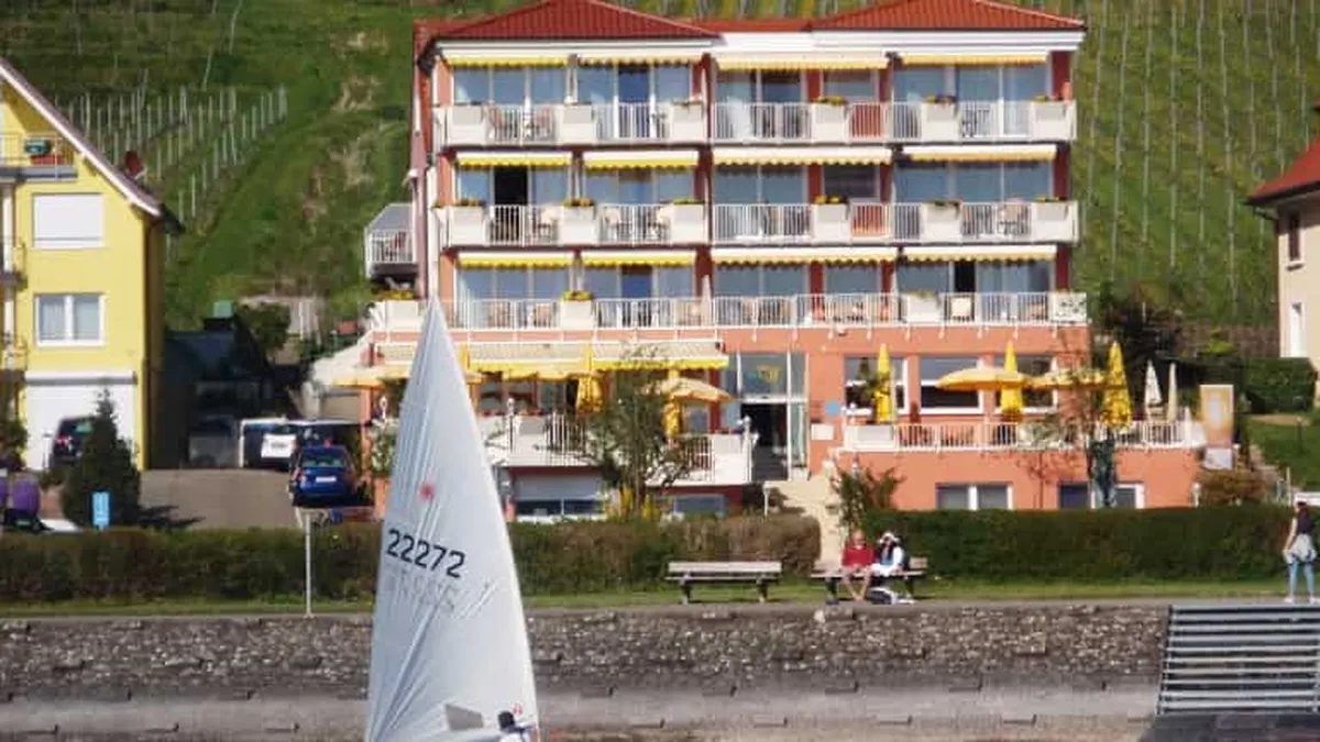 See Hotel Off — hoofdfoto