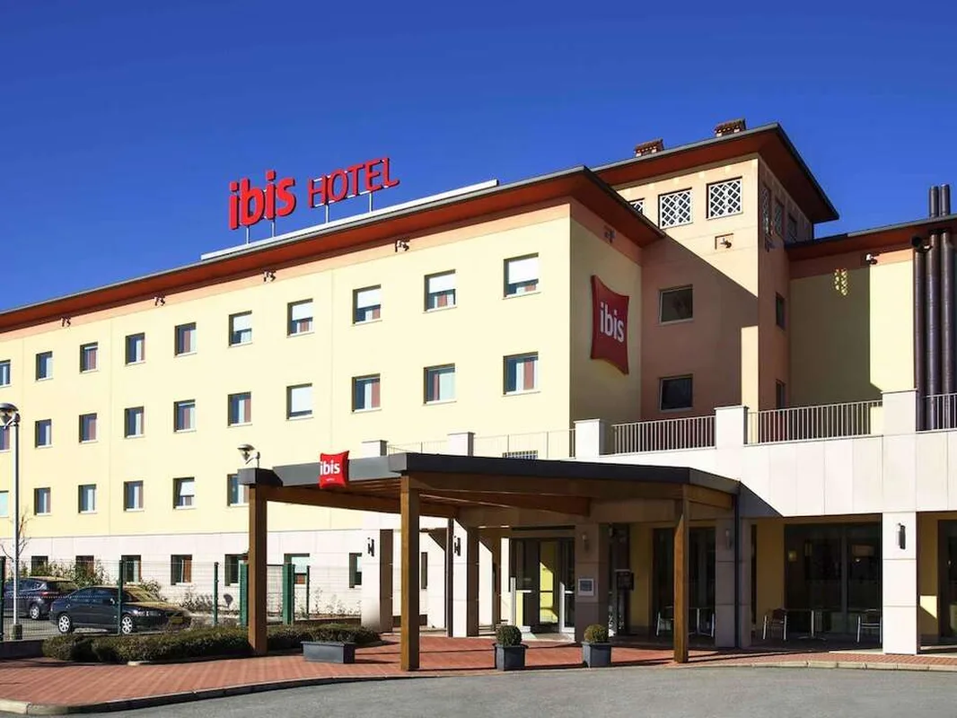 Ibis Como — hoofdfoto