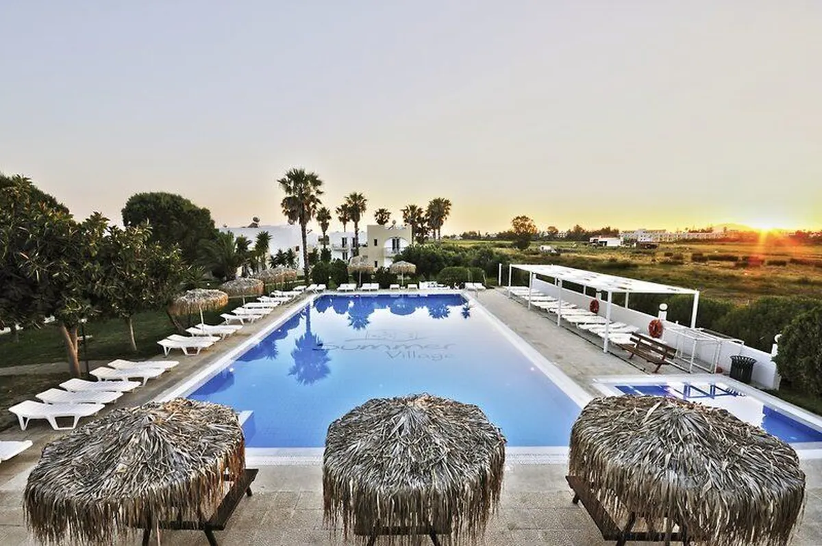 Summer Village Hotel — hoofdfoto