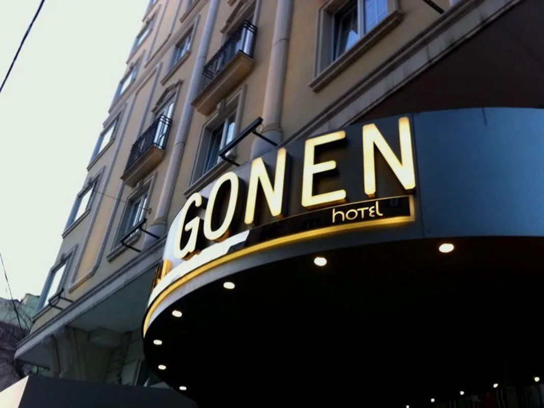 Taksim Gönen — hoofdfoto