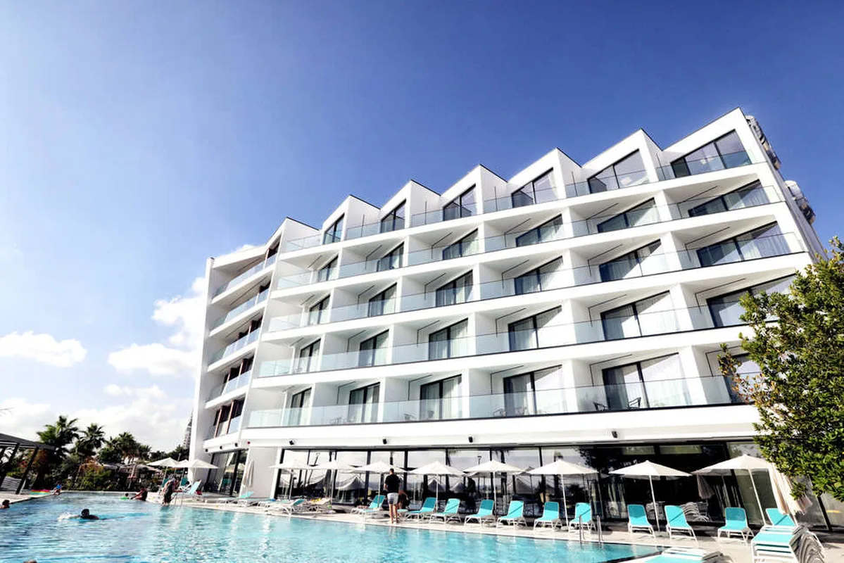Luxury Premium Finese — hoofdfoto