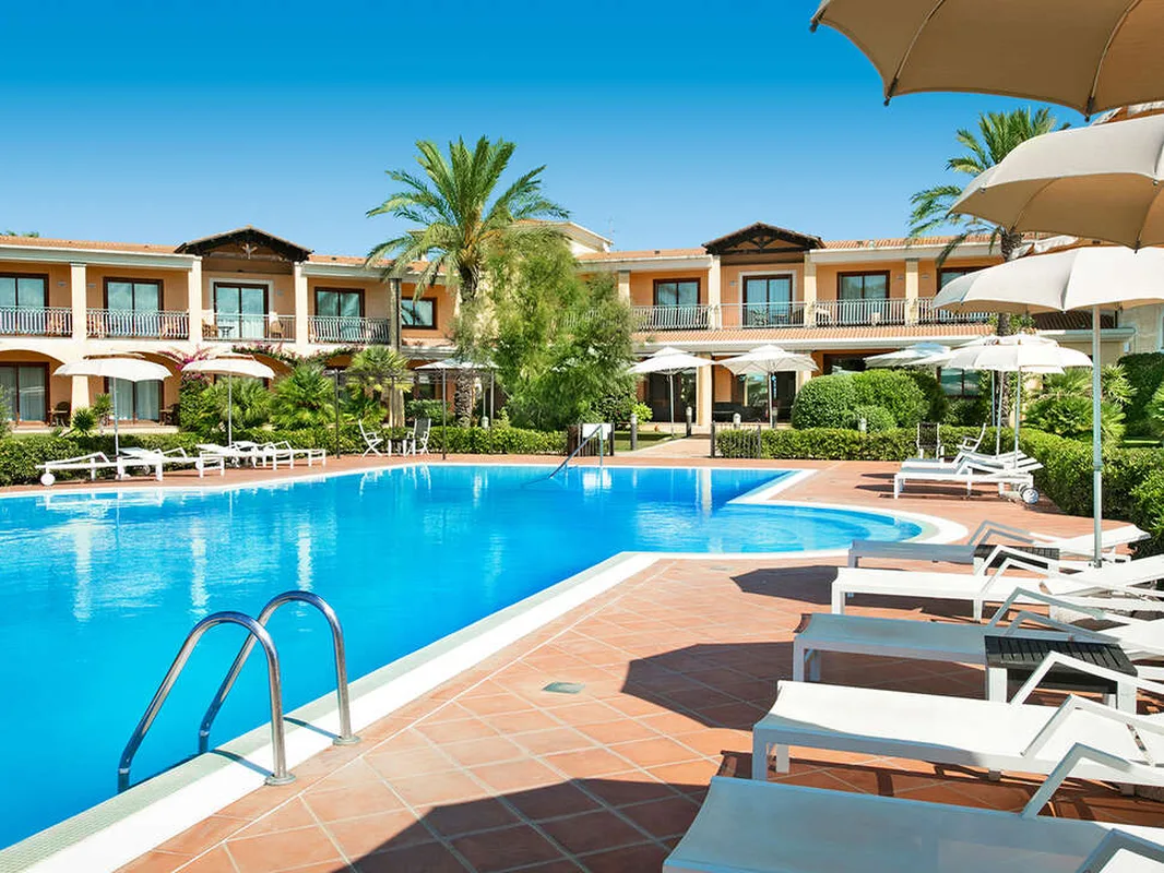 Hotel Santa Gilla — hoofdfoto