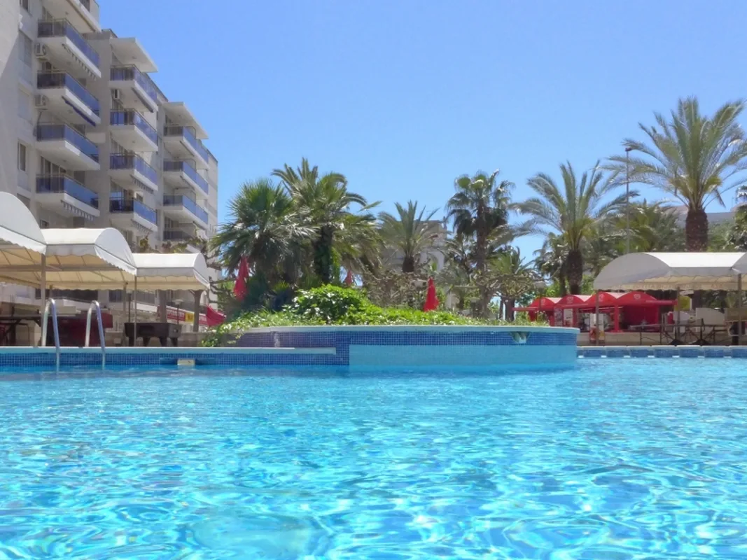 Navarra Suites Apartamentos — hoofdfoto
