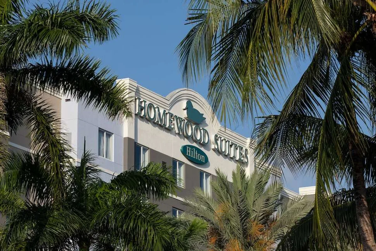 Homewood Suites Miami Airport Blue Lagoon — hoofdfoto