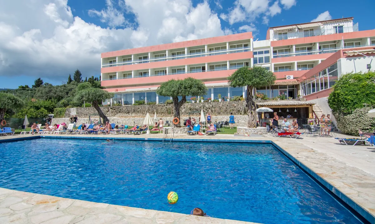 Alexandros Hotel — hoofdfoto