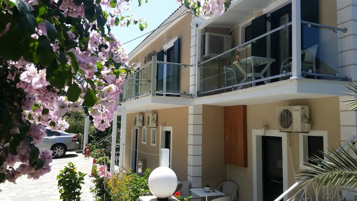 Bella Vista Hotel & Apartments — hoofdfoto