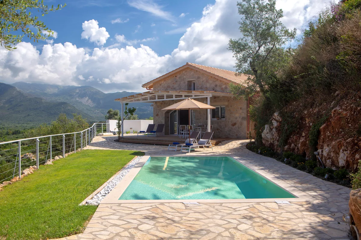 Villas Pnoes — hoofdfoto