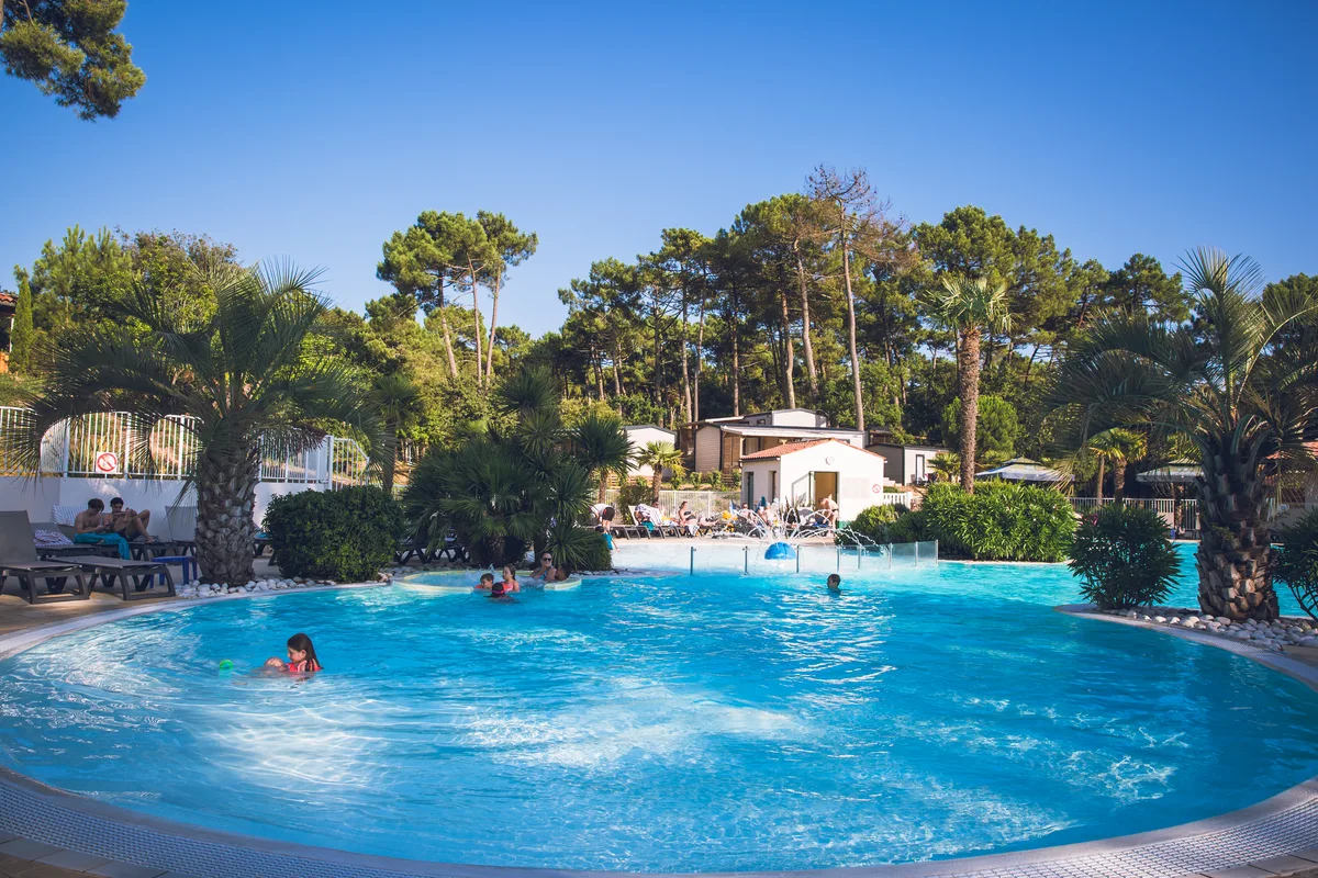 Camping Domaine De Montcalm — hoofdfoto
