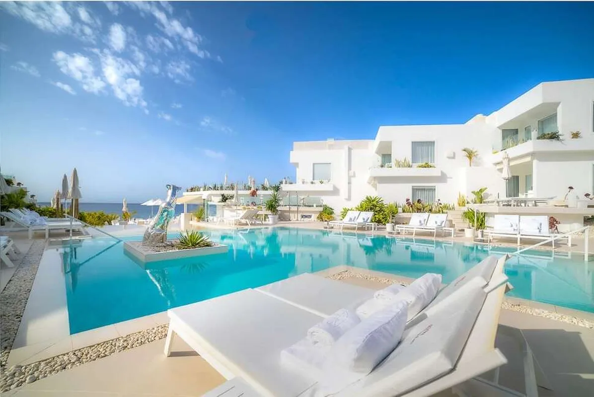 Lanis Suites De Luxe Adults Only — hoofdfoto