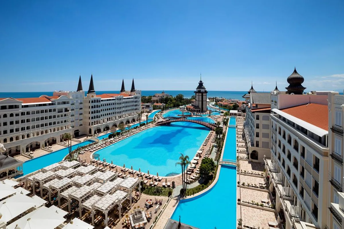 Titanic Mardan Palace — hoofdfoto