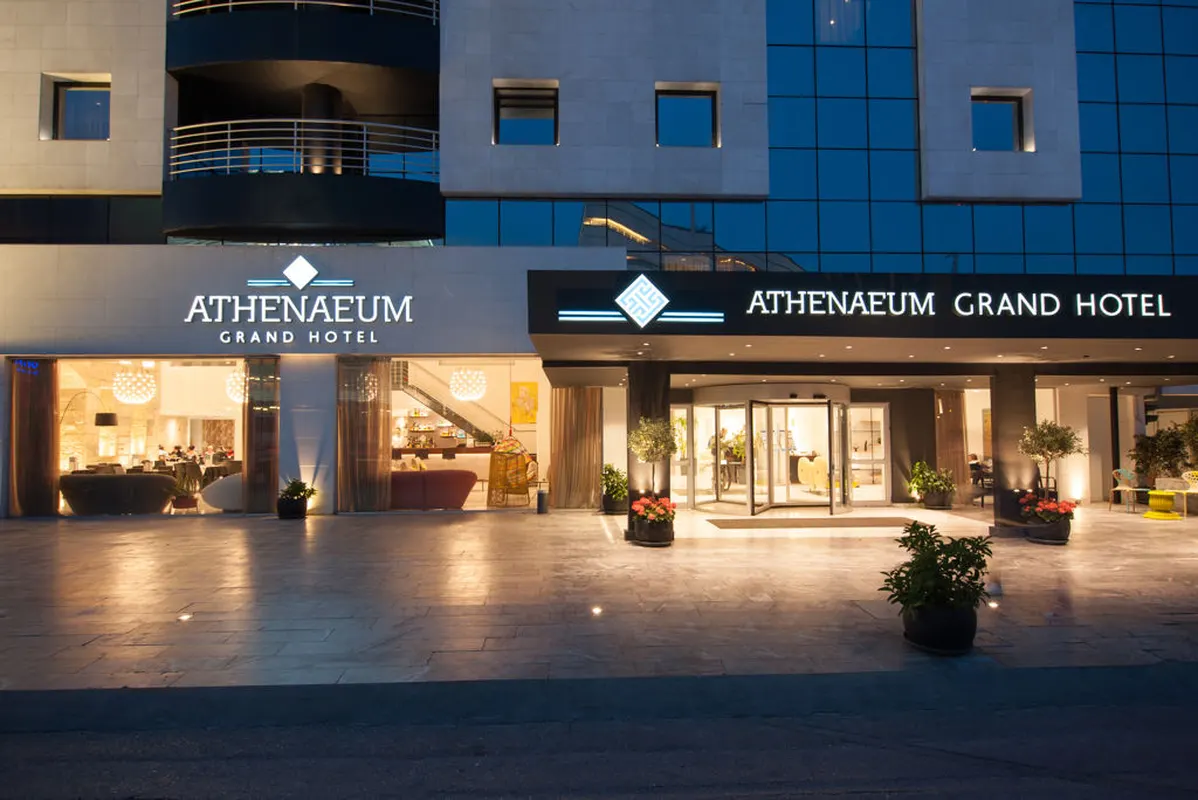 Athenaeum Grand Hotel — hoofdfoto