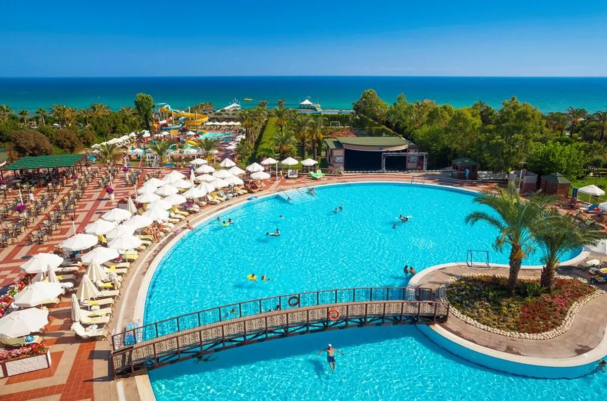 Hotel Turan Prince — hoofdfoto