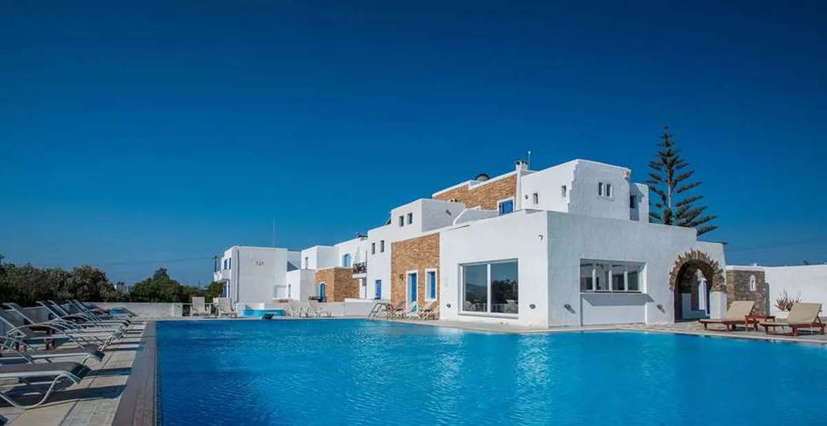 Naxos Holidays — hoofdfoto