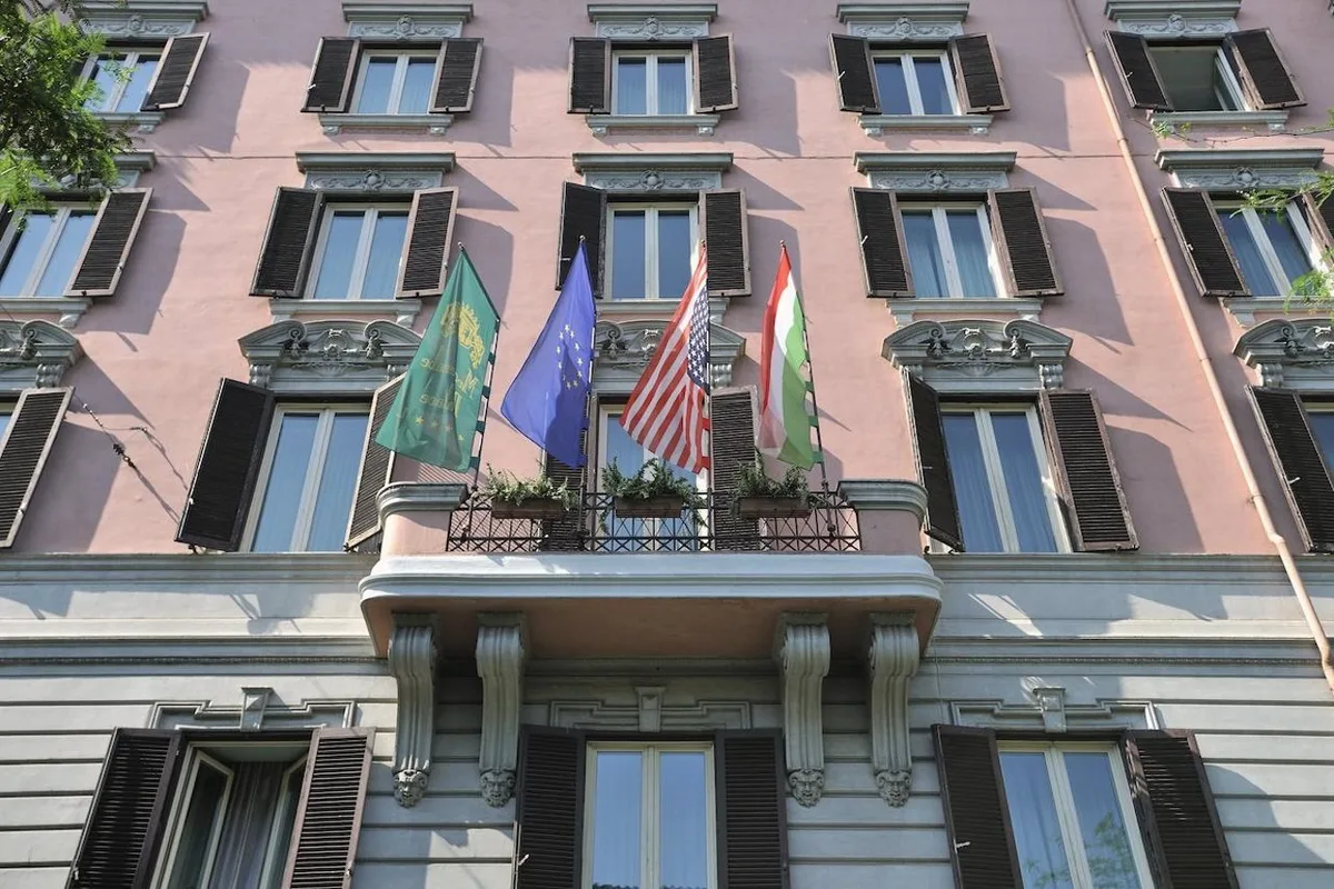 Mecenate Palace, hoofdfoto