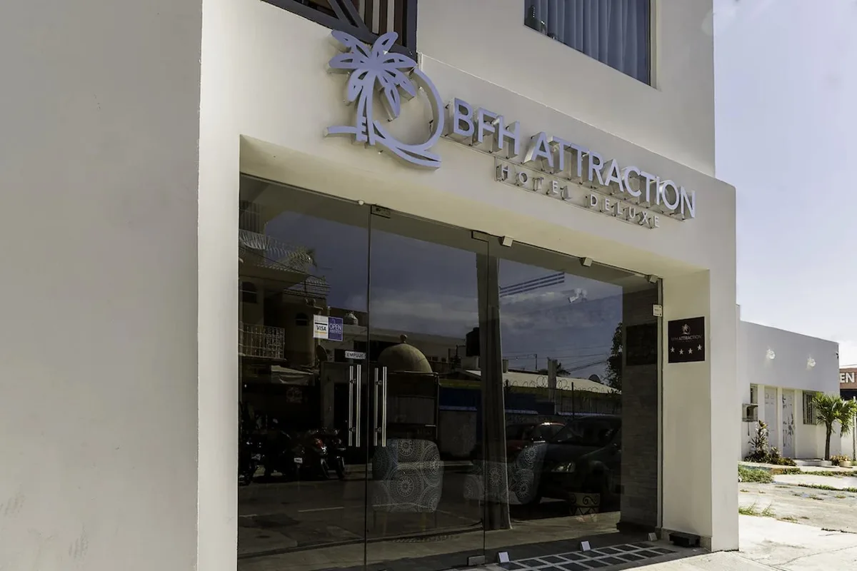 Attraction Hotel Deluxe, hoofdfoto