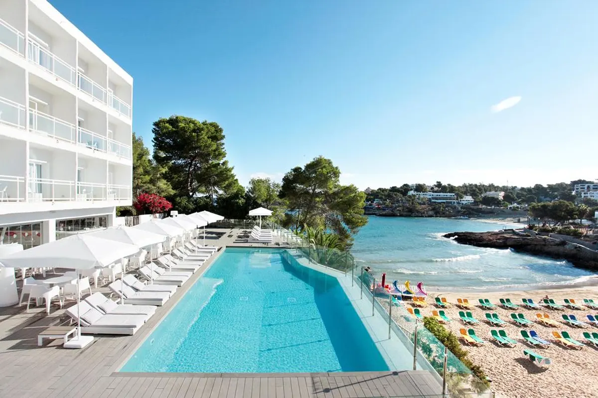 Grupotel Ibiza Beach Resort — hoofdfoto