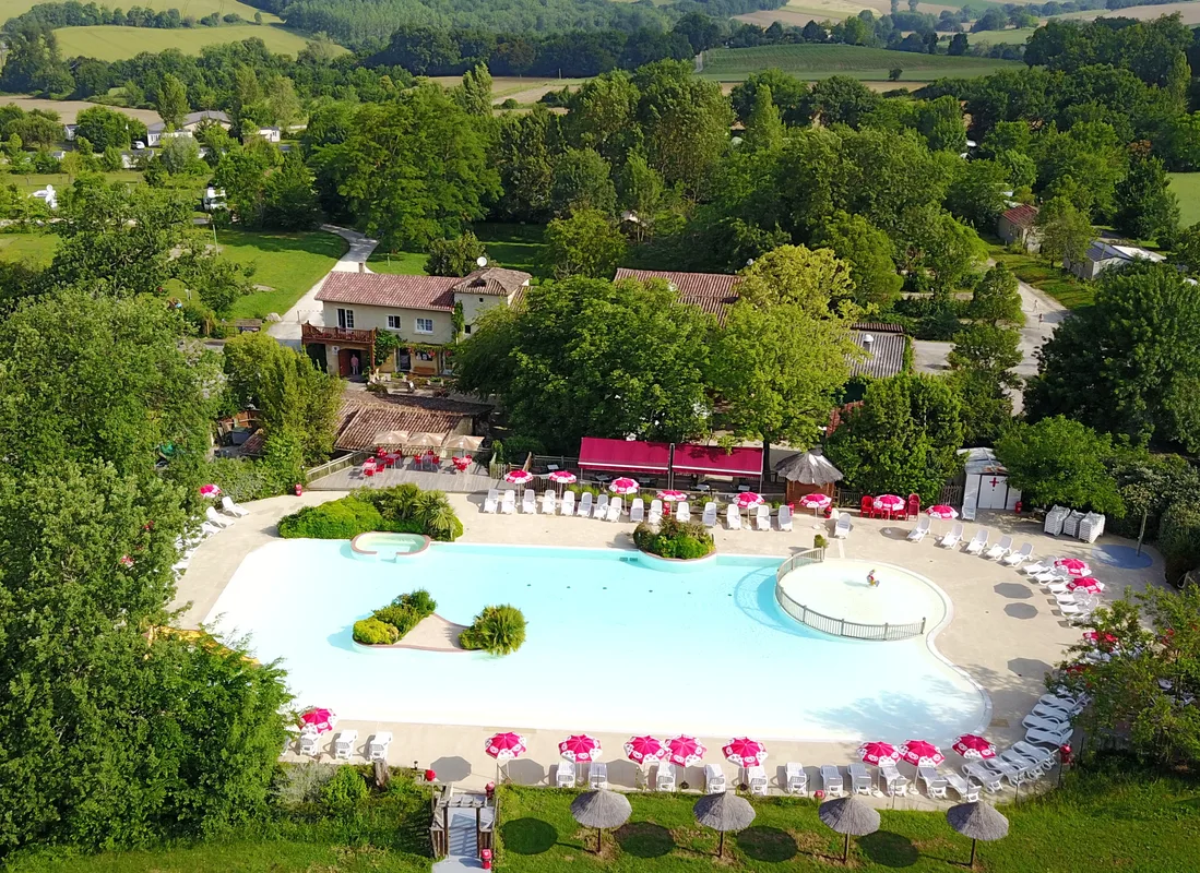 Le Camp De Florence — hoofdfoto