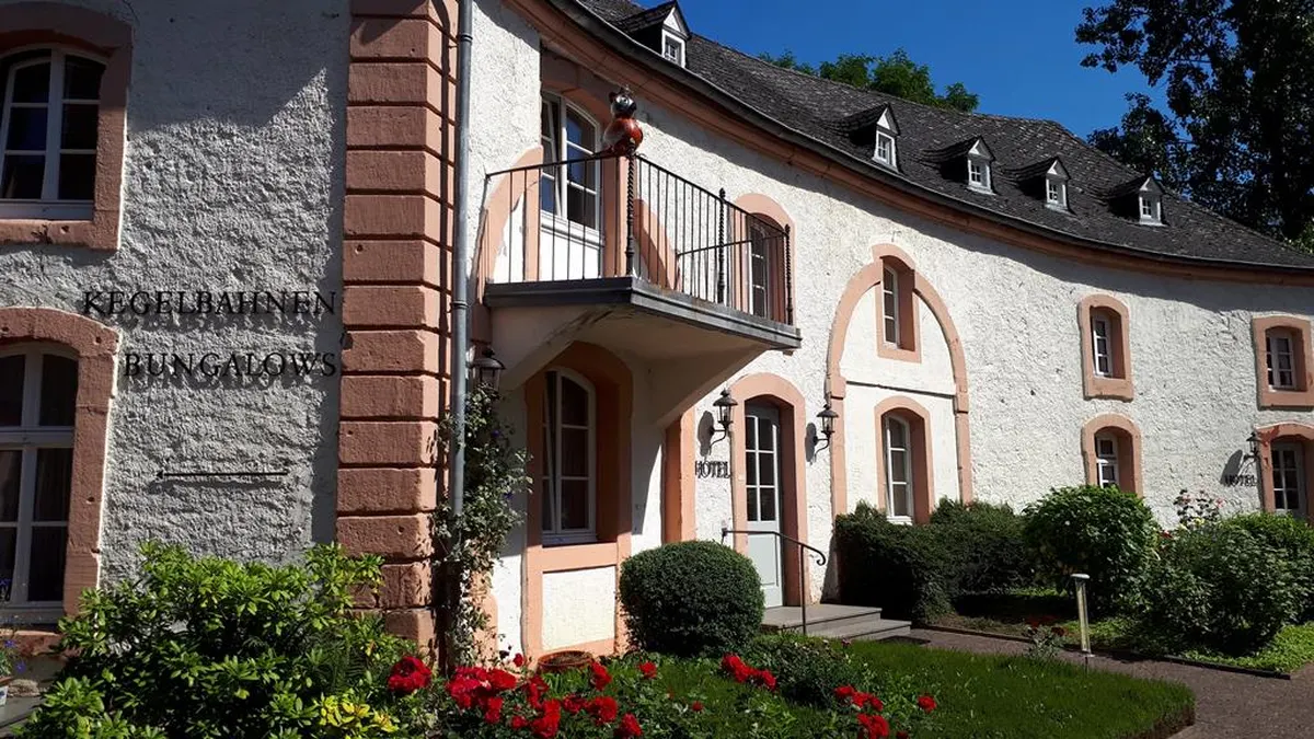 Prisma Burg Bollendorf — hoofdfoto