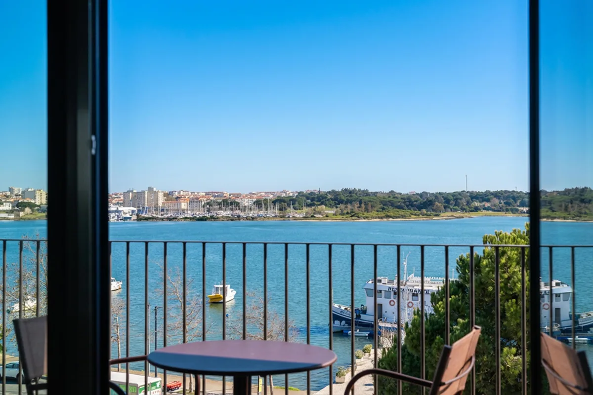 Upon Harbor - Seixal Bay Hotel — hoofdfoto