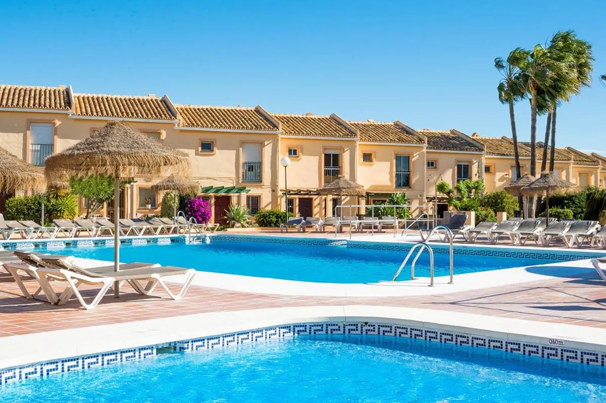 Ramada Hotel & Suites by Wyndham Costa del Sol Fuengirola — hoofdfoto