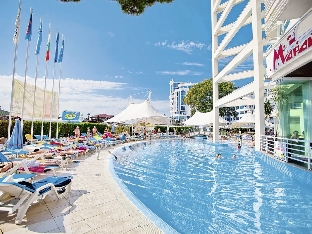 Grand Victoria, hoofdfoto
