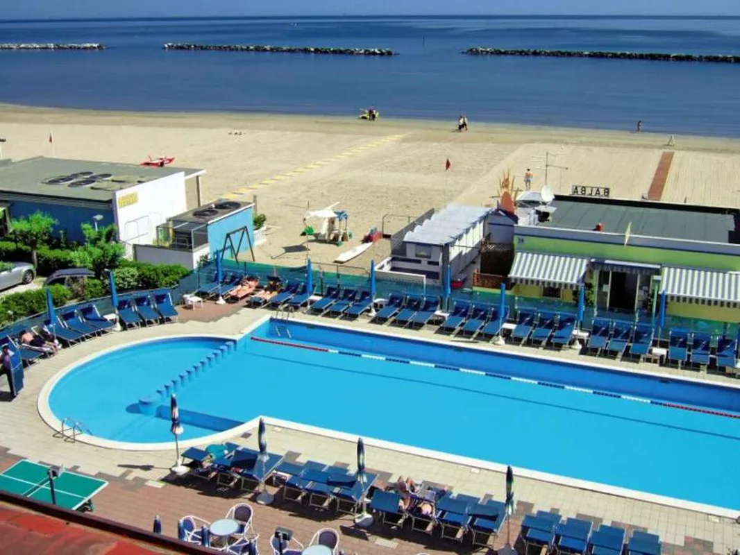 Hotel Lungomare — hoofdfoto