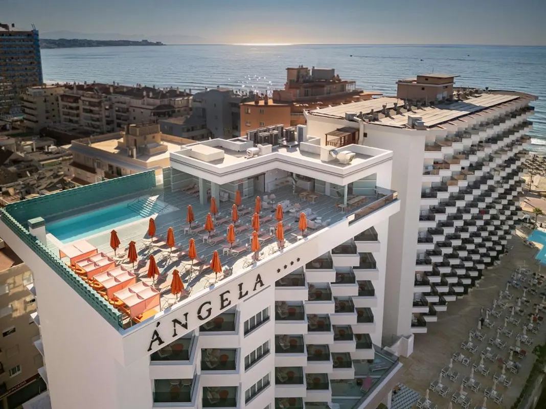 Angela — hoofdfoto