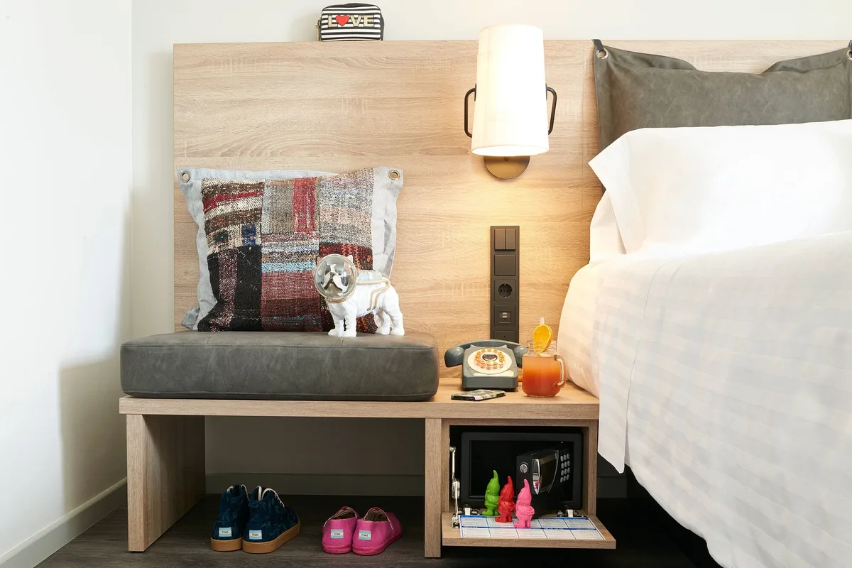 Moxy Patra Marina, hoofdfoto