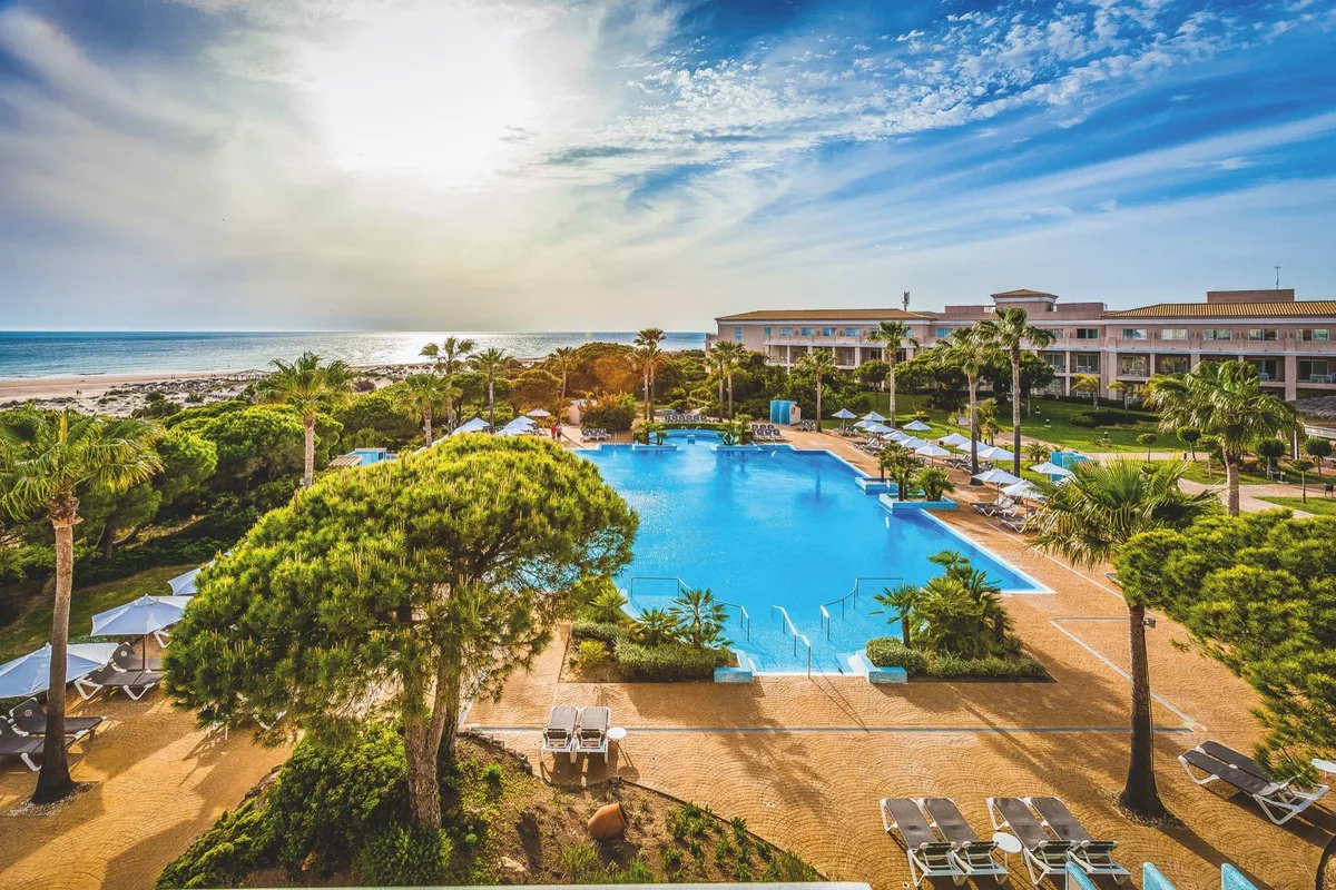 Aparthotel ILUNION Sancti Petri — hoofdfoto