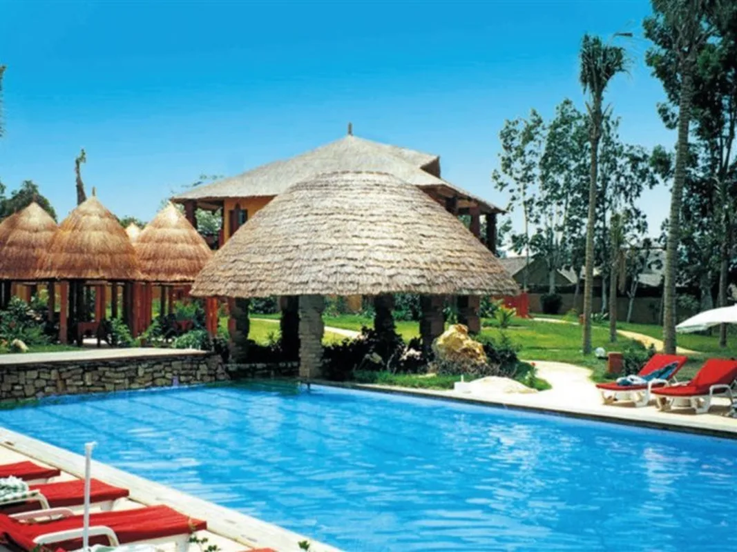 Hôtel Les Bougainvillées Saly — hoofdfoto