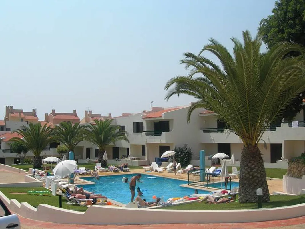 Aura Village - City Beach Apartments — hoofdfoto
