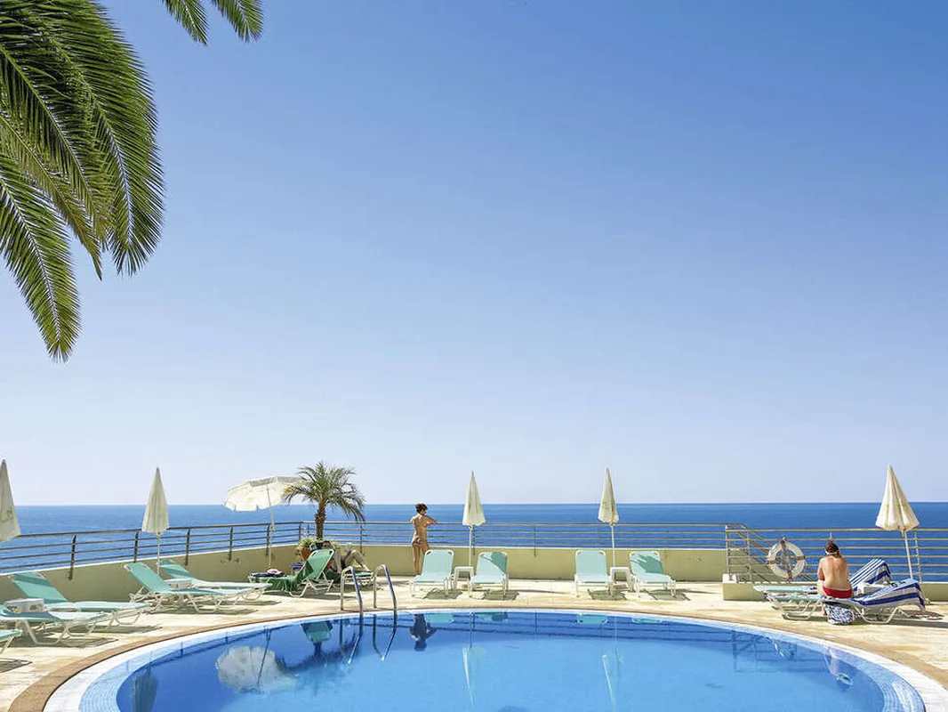 Madeira Regency Cliff — hoofdfoto
