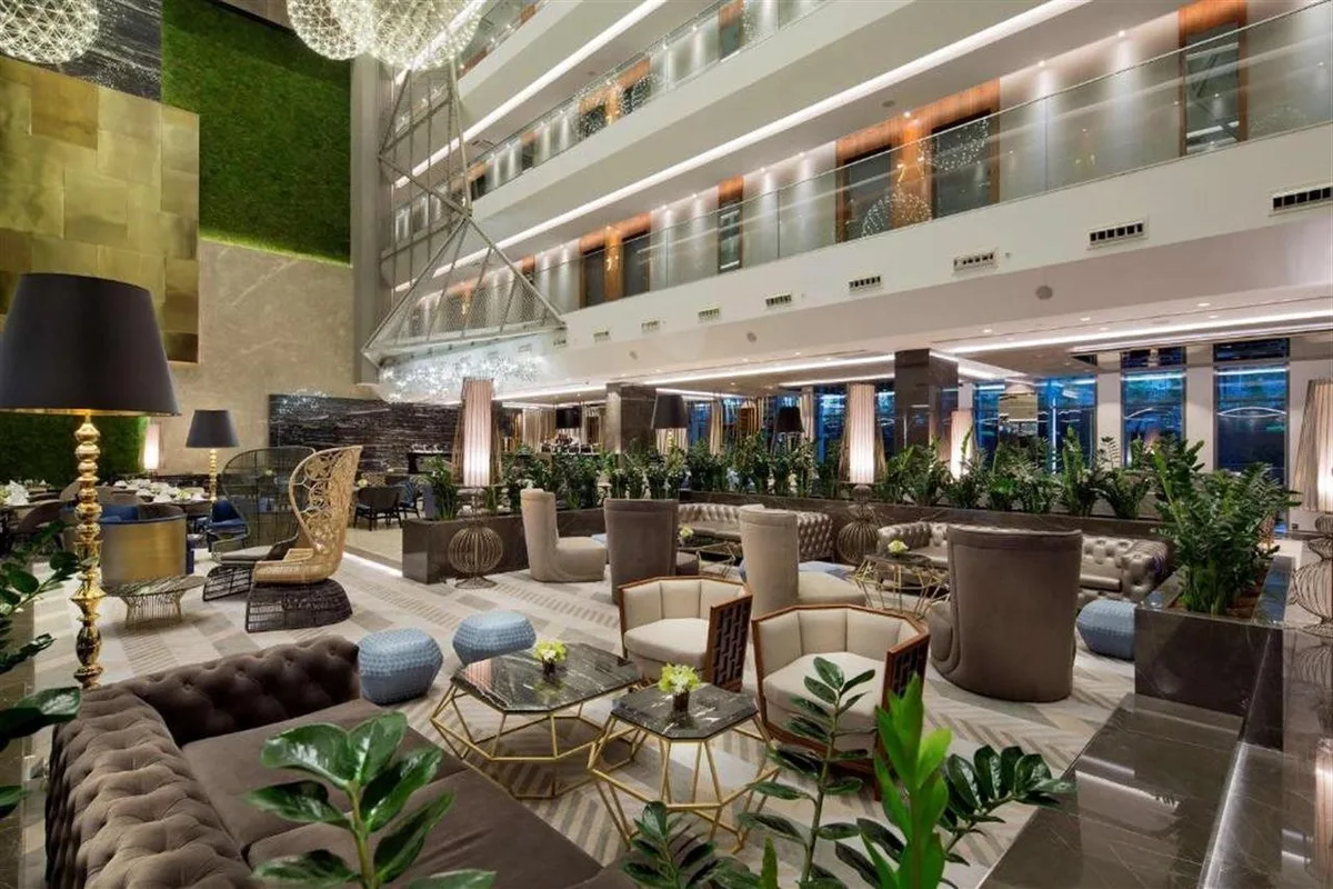 DoubleTree by Hilton Hotel Istanbul - Piyalepasa — hoofdfoto
