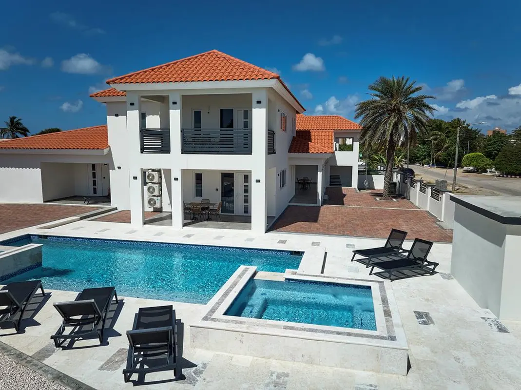 Kaikushi — hoofdfoto