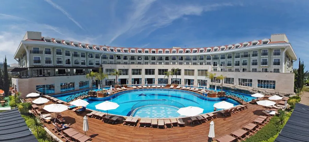 Meder Resort — hoofdfoto