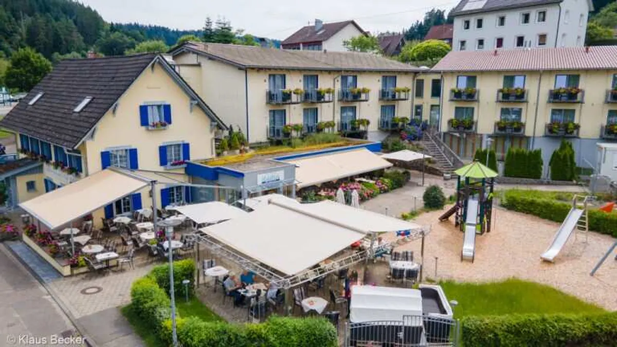 Hotel Waldblick — hoofdfoto