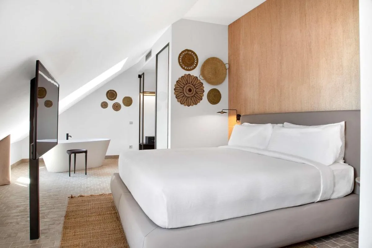 Atocha Hotel Madrid, Tapestry Collection by Hilton — hoofdfoto