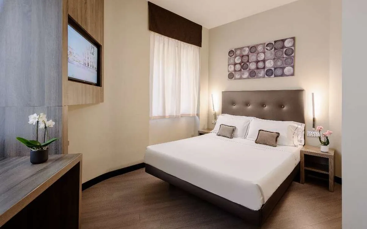 Hotel Mentana — hoofdfoto