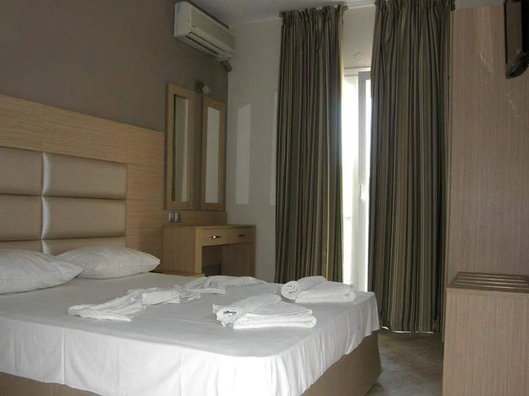 Rachoni Bay Hotel — hoofdfoto
