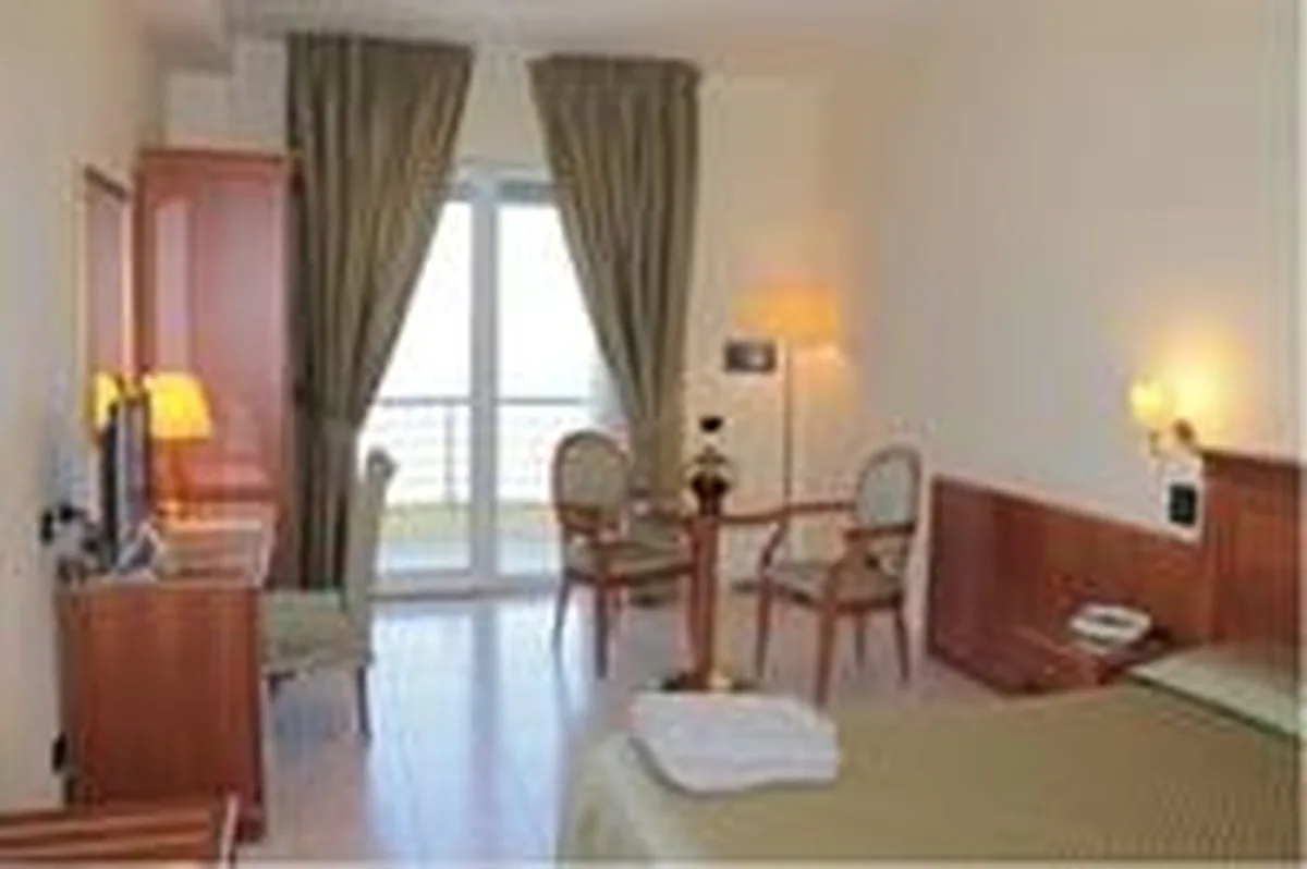 Grand Hotel Victoria, hoofdfoto
